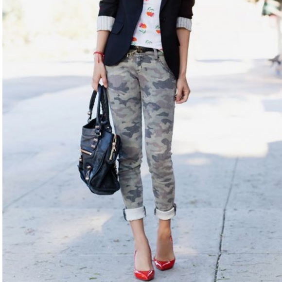 SOLD* 10yr Anniv. Balenciaga - Picture 12 of 12